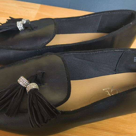 Rogue Women’s Black Loafers | Size 8.5 | Classic Slip-On Comfort - Picture 5 of 6